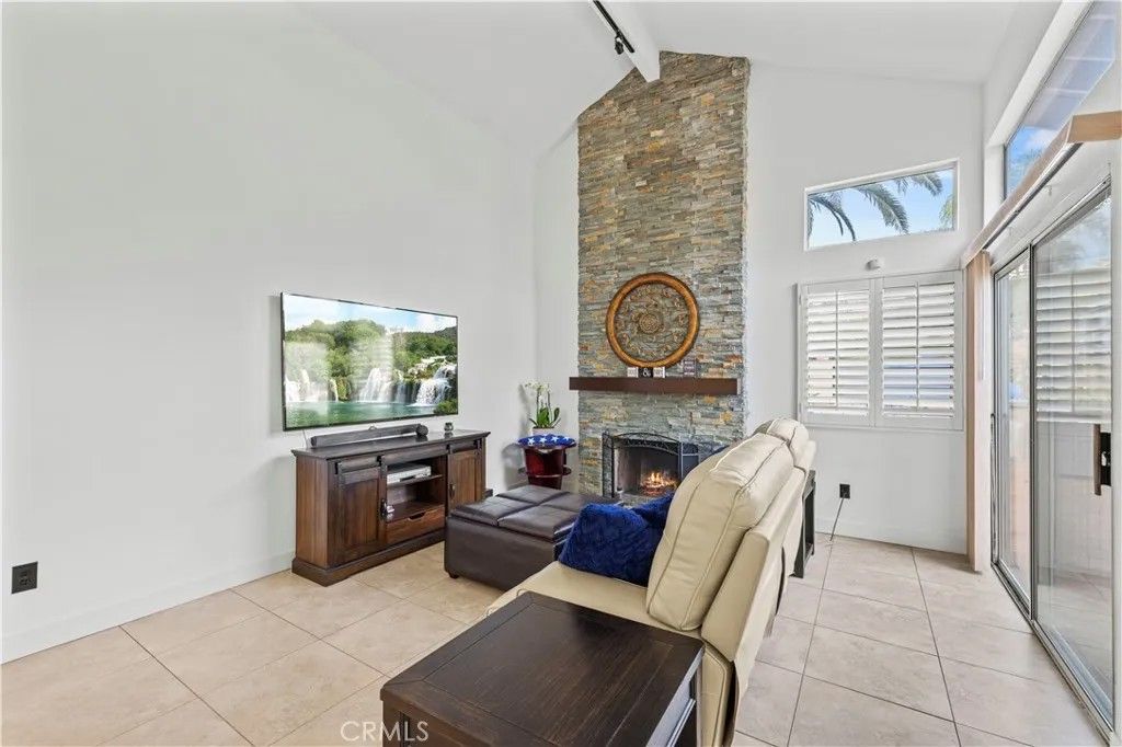 Photo of 22047 Conway Pl, Saugus, CA 91350 (MLS # SR26011381)