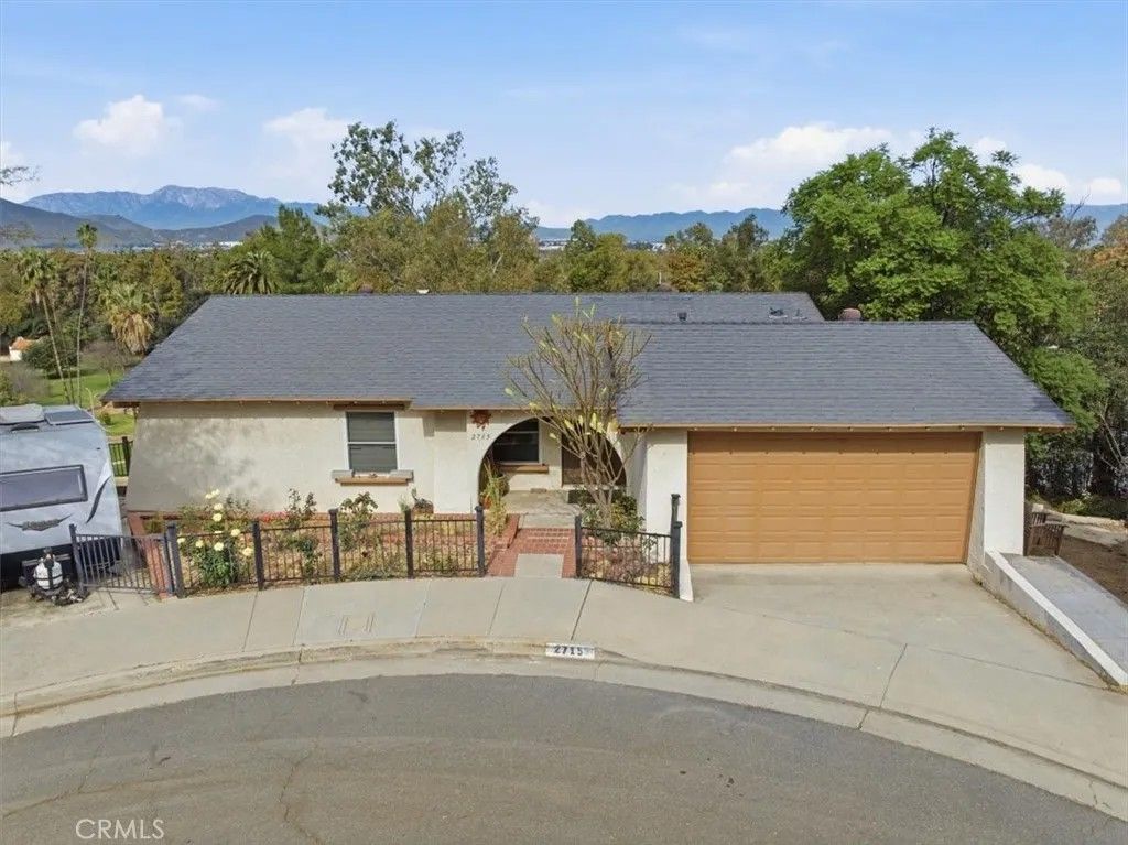 Photo of 2715 Brockton Ave, Riverside, CA 92501 (MLS # IV26027972)