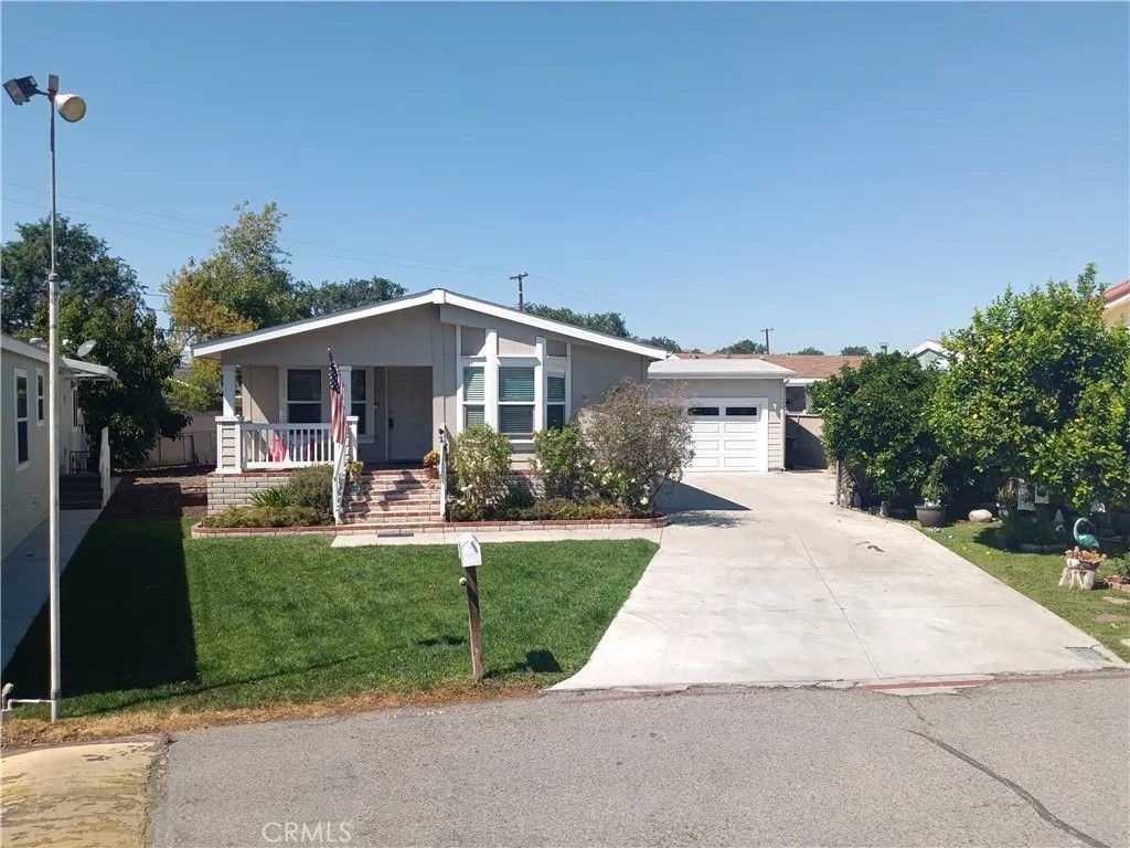 Photo of 7 Pine Via, Anaheim, CA 92801 (MLS # PW26061940)