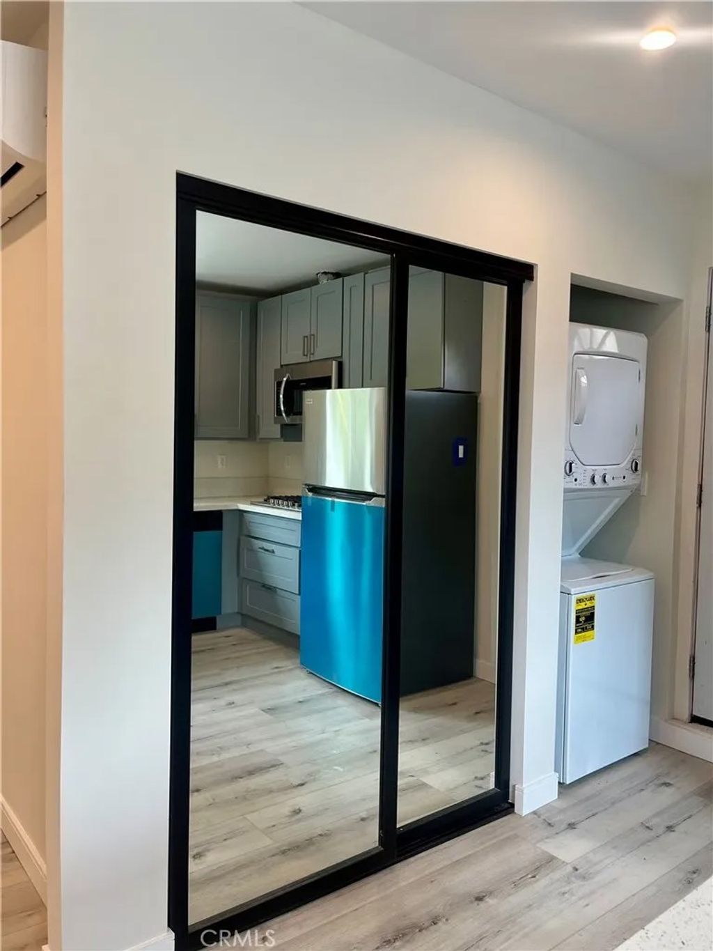 Photo of 20757 Clark Street, Woodland Hills, CA 91367 (MLS # SR26054716)