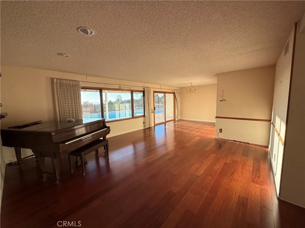 1355 Harmony Court