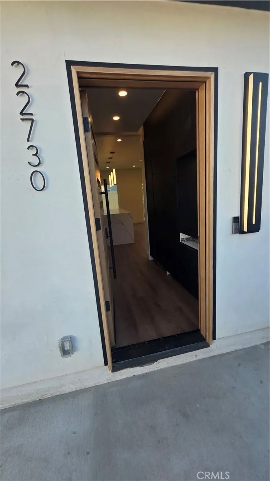 Photo of 22730 Mariano Street, Woodland Hills, CA 91367 (MLS # SR26064082)