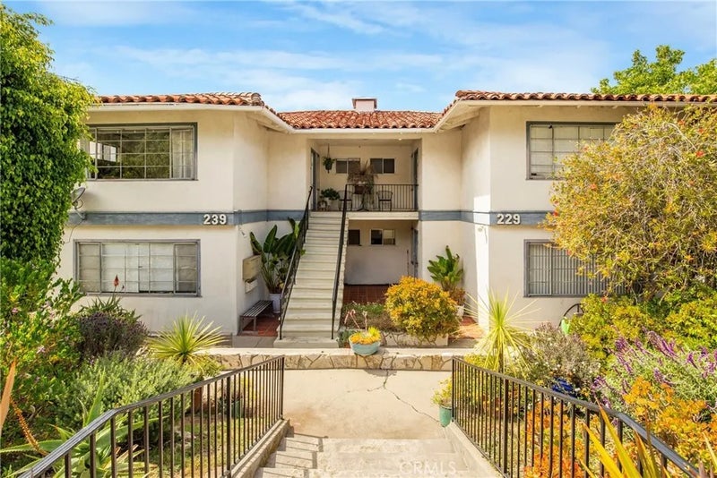 229 Palos Verdes Dr W