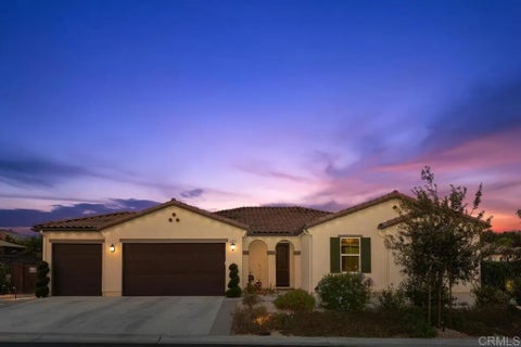 Photo of 2514 Blackbird Gln, Escondido, CA 92029 (MLS # NDP2607938)
