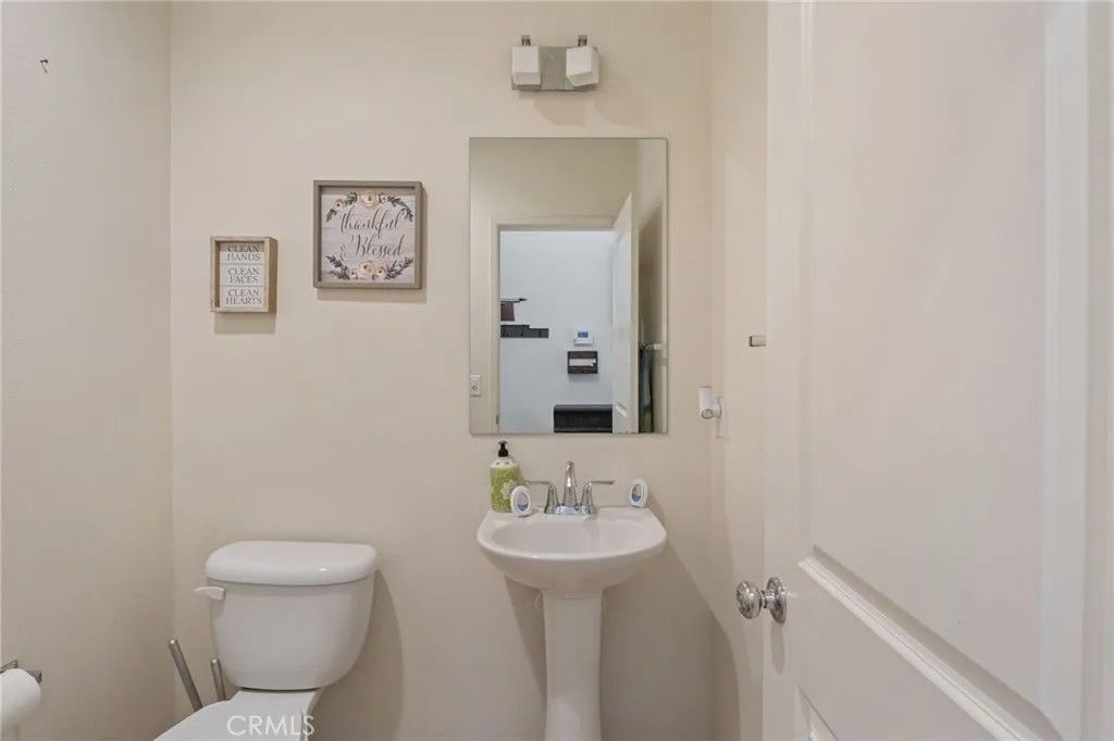 Photo of 30024 Victoria WAY, Lake Elsinore, CA 92530 (MLS # SW26104122)