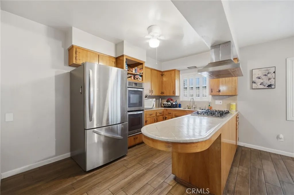 495 W C Street