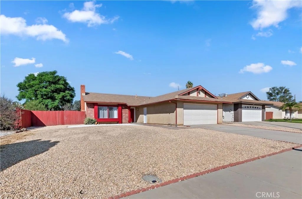 Photo of 14927 Wintergreen ST, Moreno Valley, CA 92553 (MLS # IV26211278)