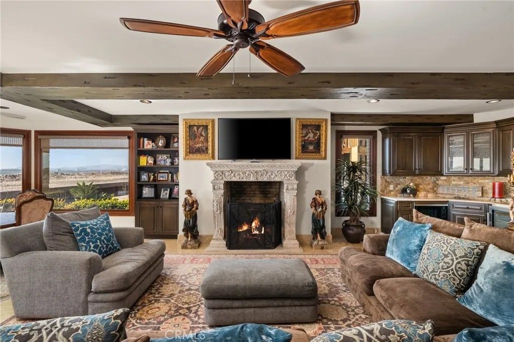 Photo of 2 60th Place, Long Beach, CA 90803 (MLS # DW26051587)