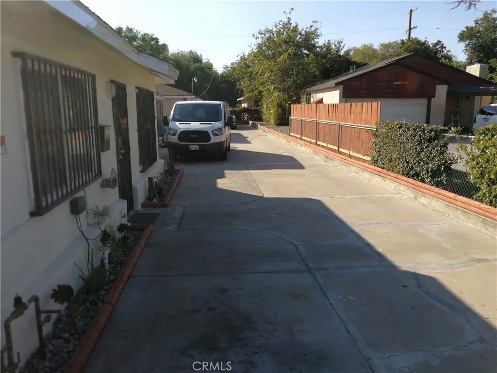 1364 Bell Street
