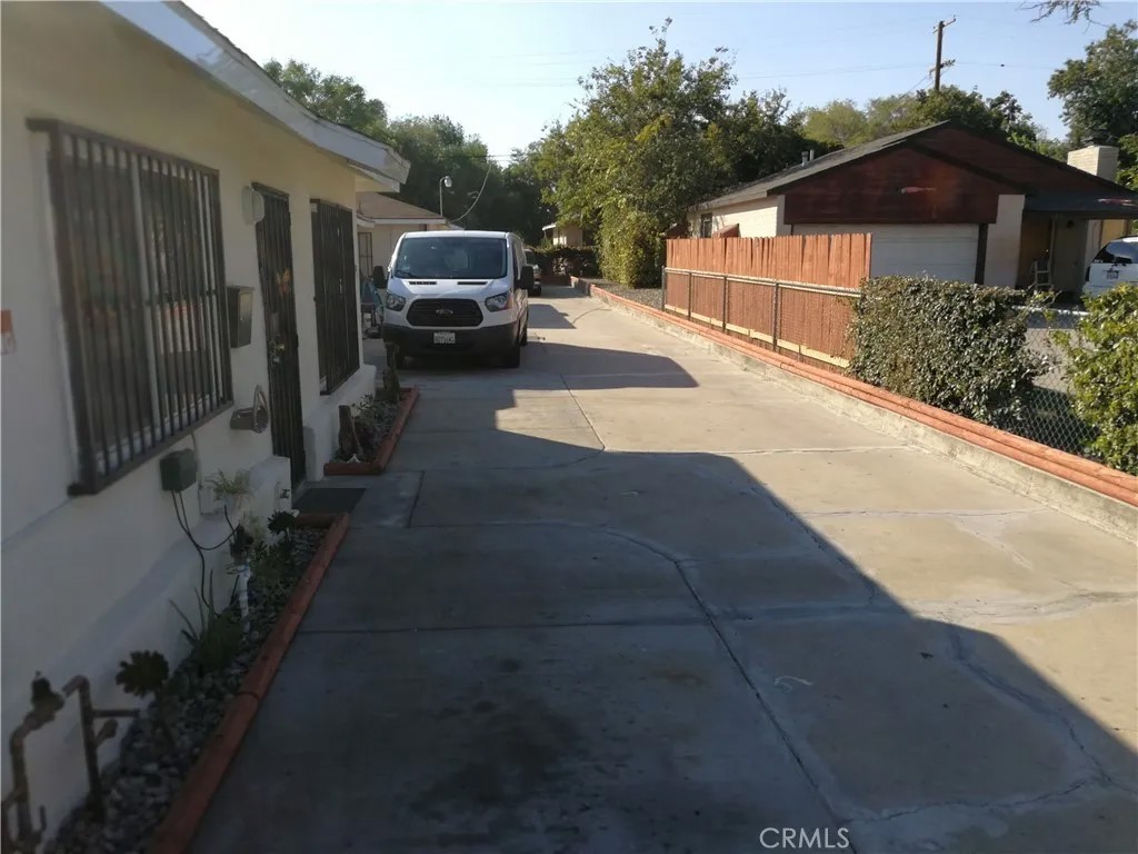 1364 Bell Street