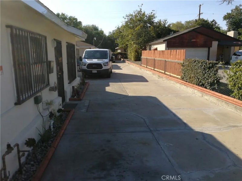 1364 Bell Street