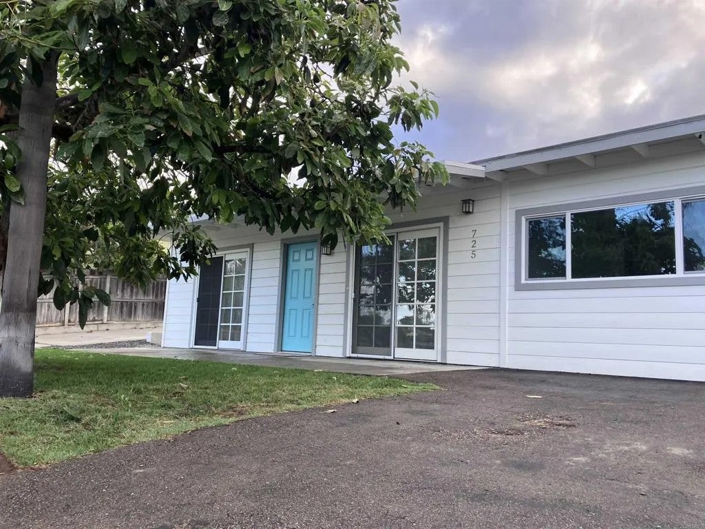 725 Arden Dr.