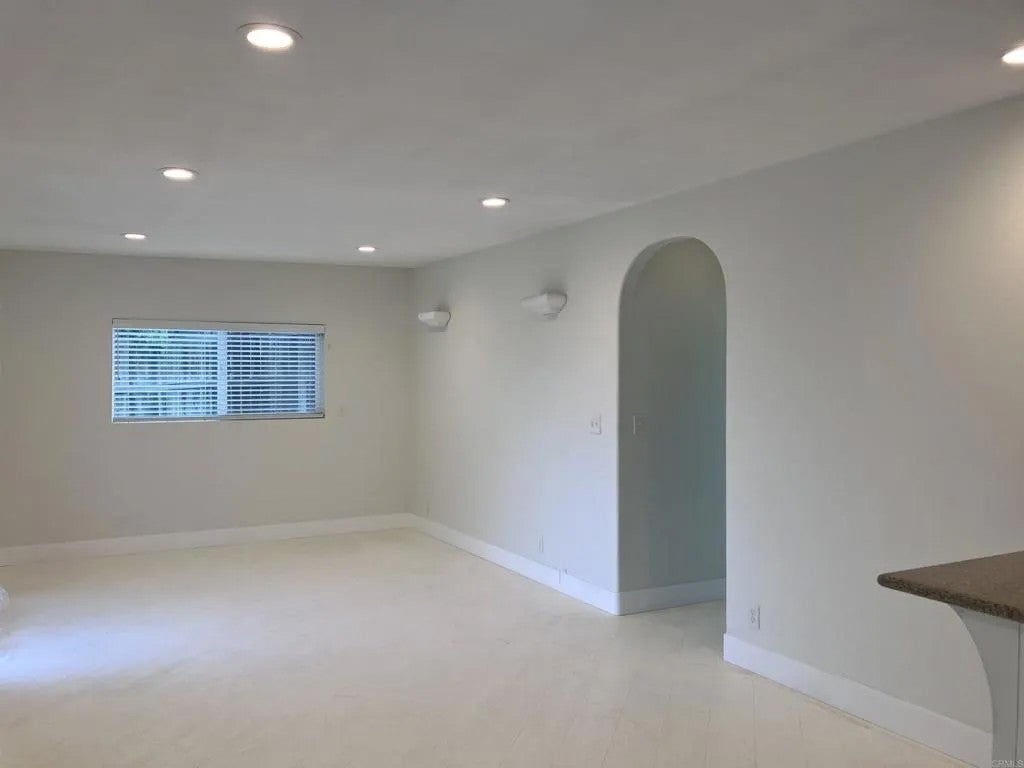725 Arden Dr.