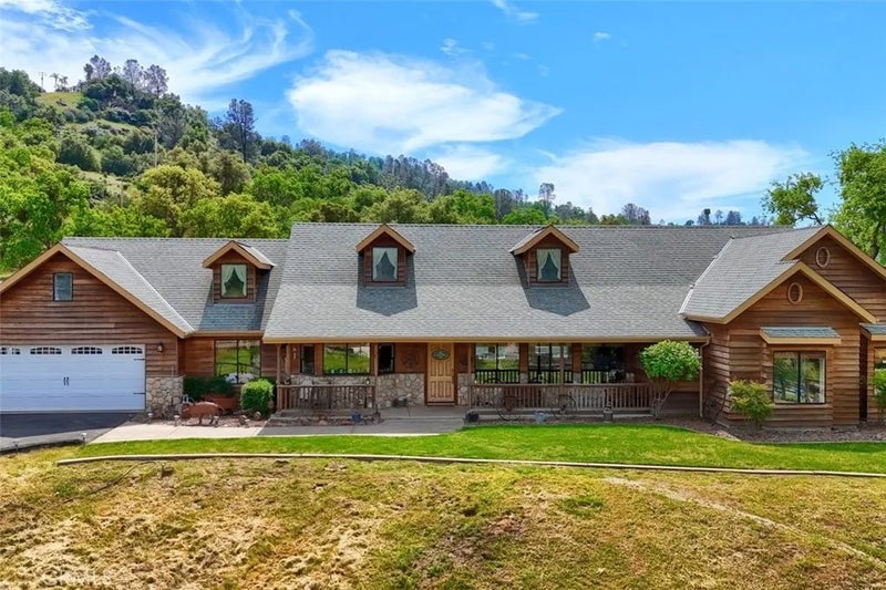 32028 Cattle Way