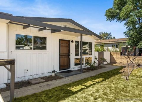 Photo of 4972 Ensign St, San Diego, CA 92117 (MLS # 250042200)