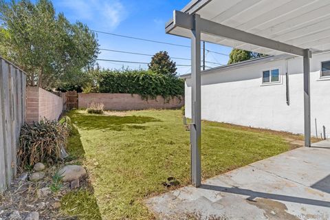 Tiny photo for 4972 Ensign St, San Diego, CA 92117 (MLS # 250042200)