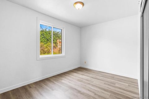 Tiny photo for 4972 Ensign St, San Diego, CA 92117 (MLS # 250042200)