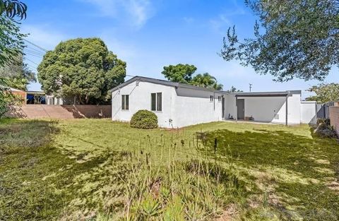 Tiny photo for 4972 Ensign St, San Diego, CA 92117 (MLS # 250042200)
