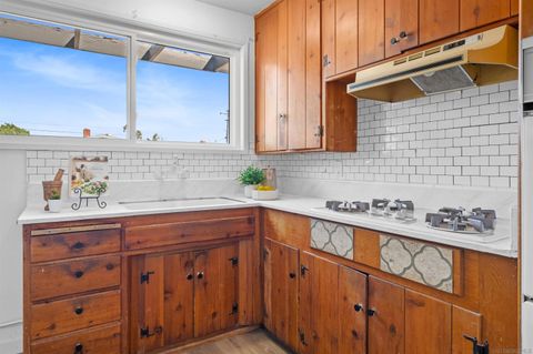 Tiny photo for 4972 Ensign St, San Diego, CA 92117 (MLS # 250042200)