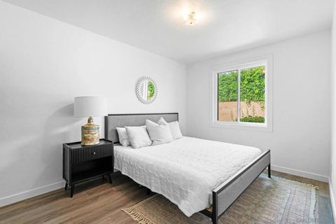 Tiny photo for 4972 Ensign St, San Diego, CA 92117 (MLS # 250042200)