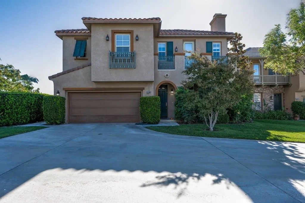 Photo of 25768 Hawthorne Pl, Stevenson Ranch, CA 91381 (MLS # SR26001035)