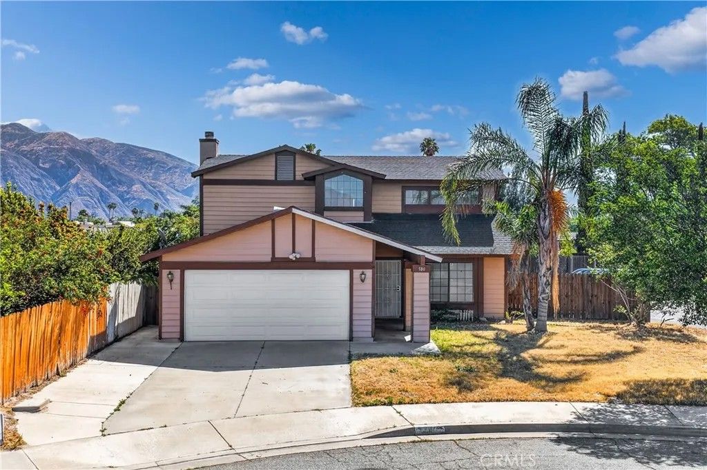 Photo of 580 Wimbledon Dr, San Jacinto, CA 92583 (MLS # CV26081259)