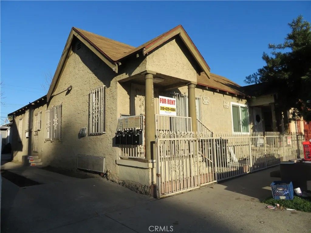 Photo of 3923 S Normandie Ave, Los Angeles, CA 90037 (MLS # PW26049365)