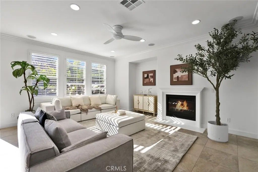 Photo of 1060 Rose Ave, Pasadena, CA 91107 (MLS # OC26016867)