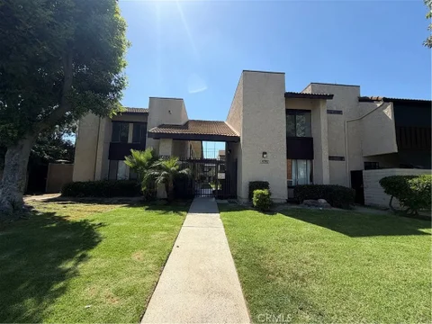15351 Orange Ave Unit 8, Paramount, CA 90723 - #: DW26170424