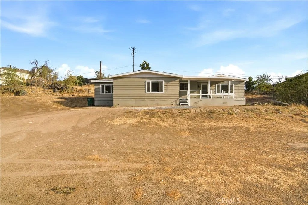 Photo of 33405 Old State HWY, Hemet, CA 92545 (MLS # SW26180105)