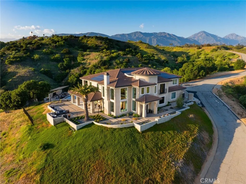 4485 Broken Spur Road