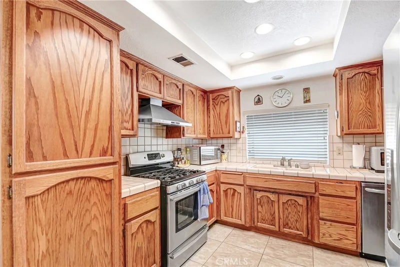 3871 Roxbury Drive