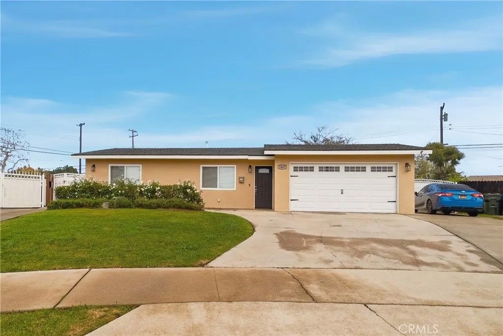 Photo of 1647 N Lake Ave, Ontario, CA 91764 (MLS # CV26016512)