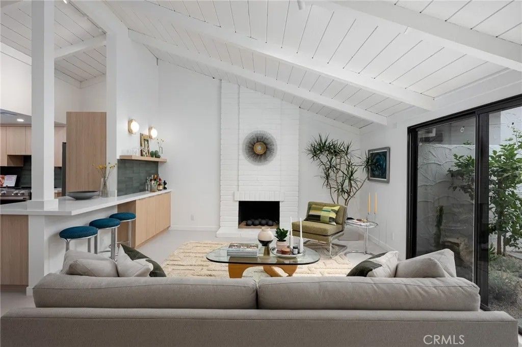 Photo of 2255 Miramonte #D, Palm Springs, CA 92264 (MLS # OC26071812)