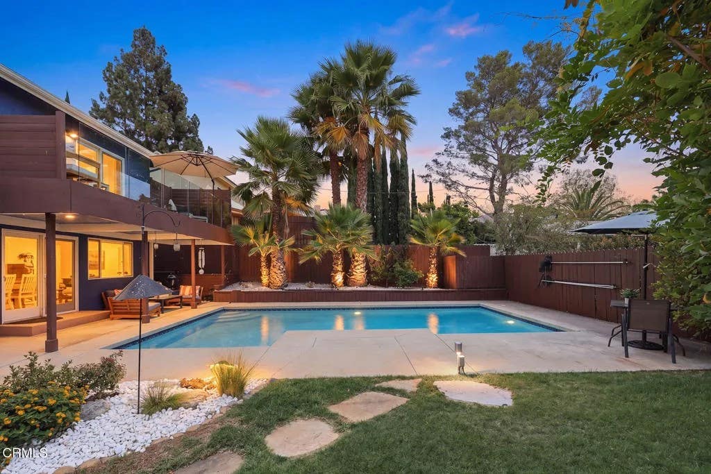 Photo of 3930 Burritt Way, Glendale, CA 91214 (MLS # P1-28572)