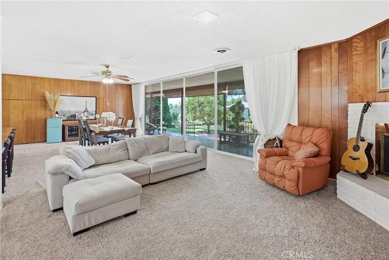 11525 Sunnybrook Lane