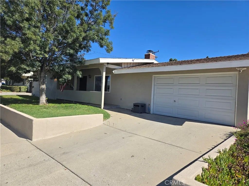 Photo of 1876 Duncan St, Simi Valley, CA 93065 (MLS # SR25246185)