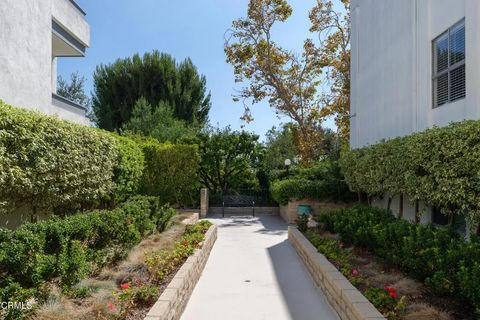 Tiny photo for 190 Arroyo Terrace #302, Pasadena, CA 91103 (MLS # P1-24402)