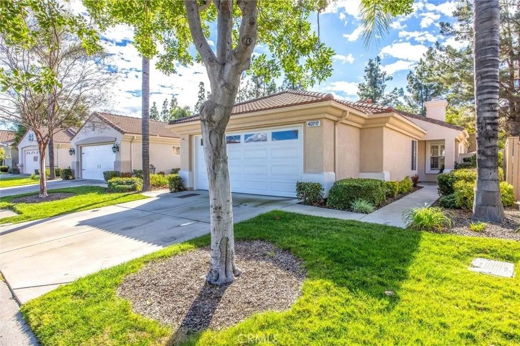 Photo of 40717 Corte Albara, Murrieta, CA 92562 (MLS # CV26005352)