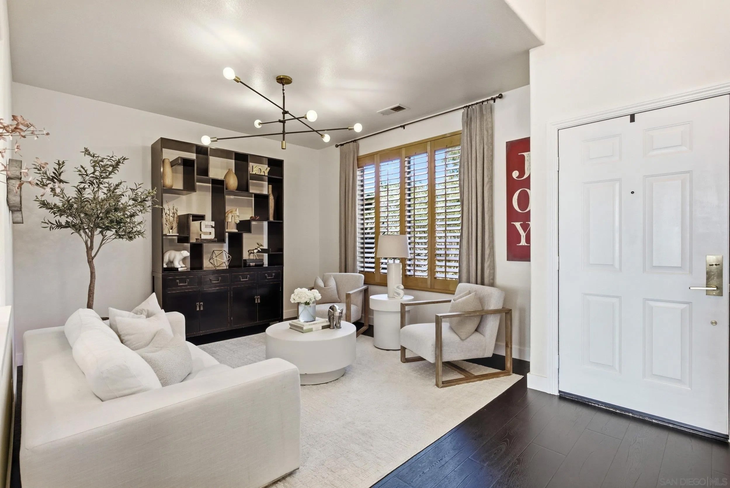 2242 Sun Valley