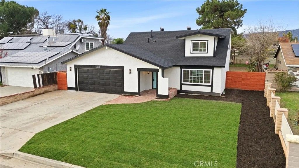 Photo of 40310 Poppy Dr, Hemet, CA 92544 (MLS # WS25281940)