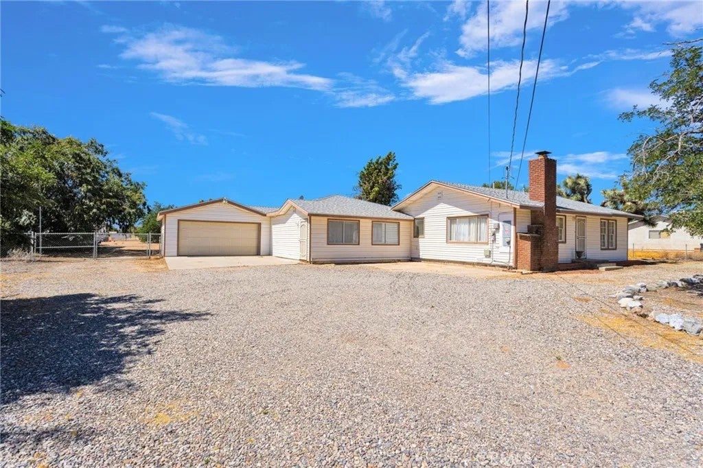 Photo of 15129 Cedar Street, Hesperia, CA 92345 (MLS # HD26123078)