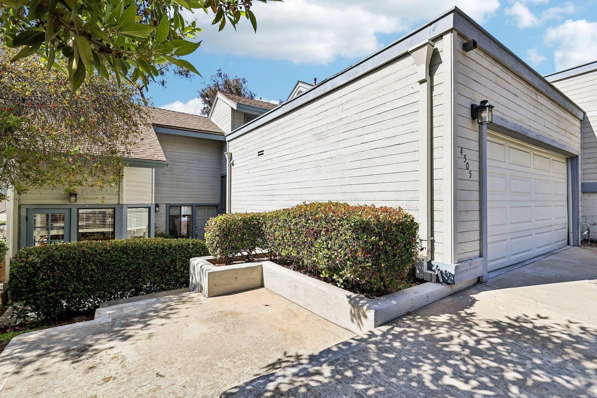 4505 Villas Dr
