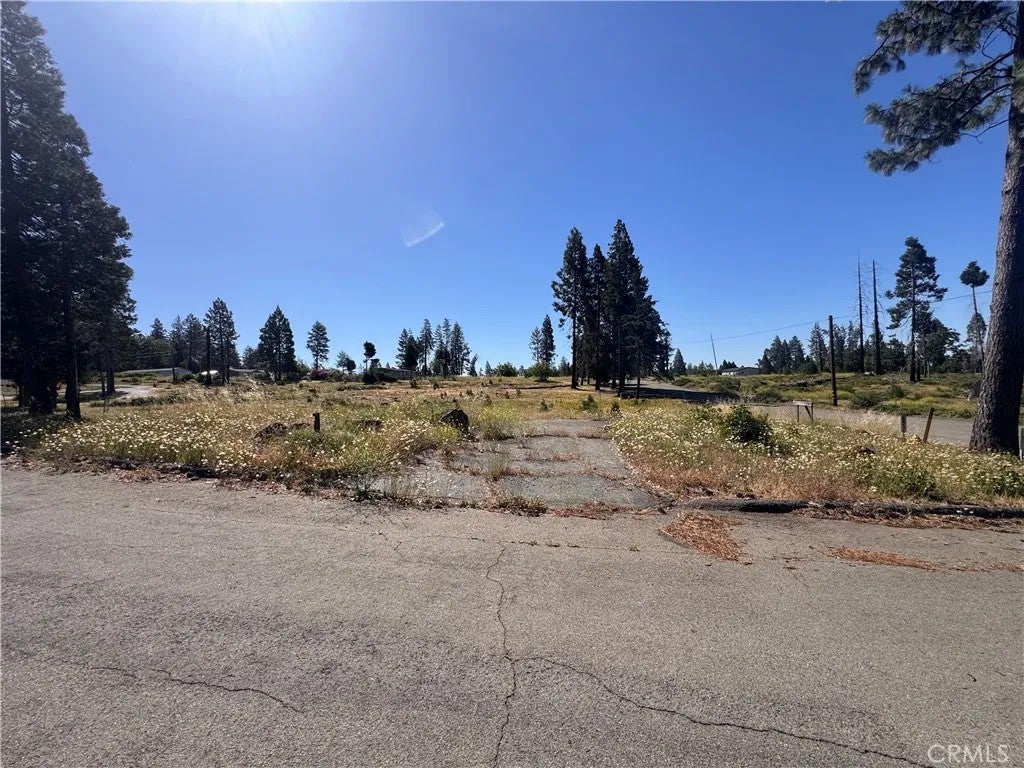 Photo of 13712 Endicot Cir, Magalia, CA 95954 (MLS # SN26121266)