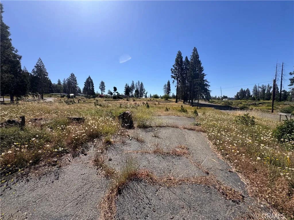 Photo of 13712 Endicot Cir, Magalia, CA 95954 (MLS # SN26121266)