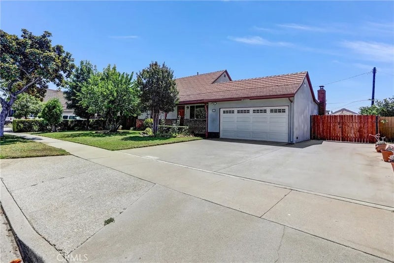 865 N Garsden