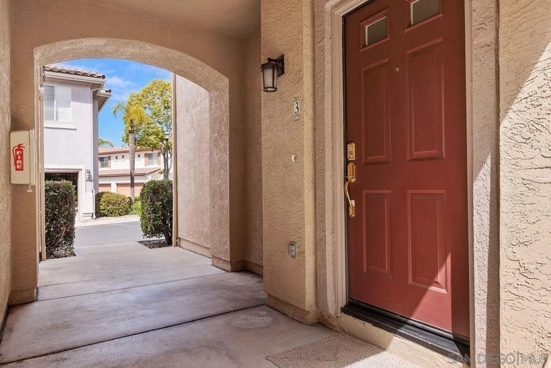 10992 Ivy Hill 3