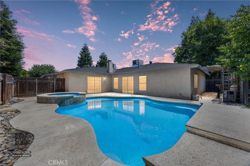 3005 Estero