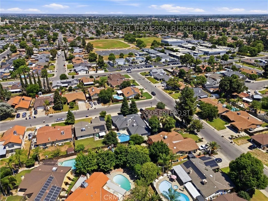 3005 Estero