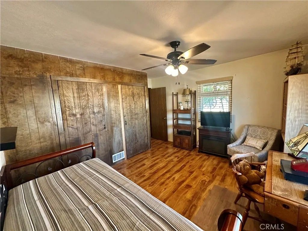 Photo of 26576 Bluewater Rd, Helendale, CA 92342 (MLS # HD26044592)